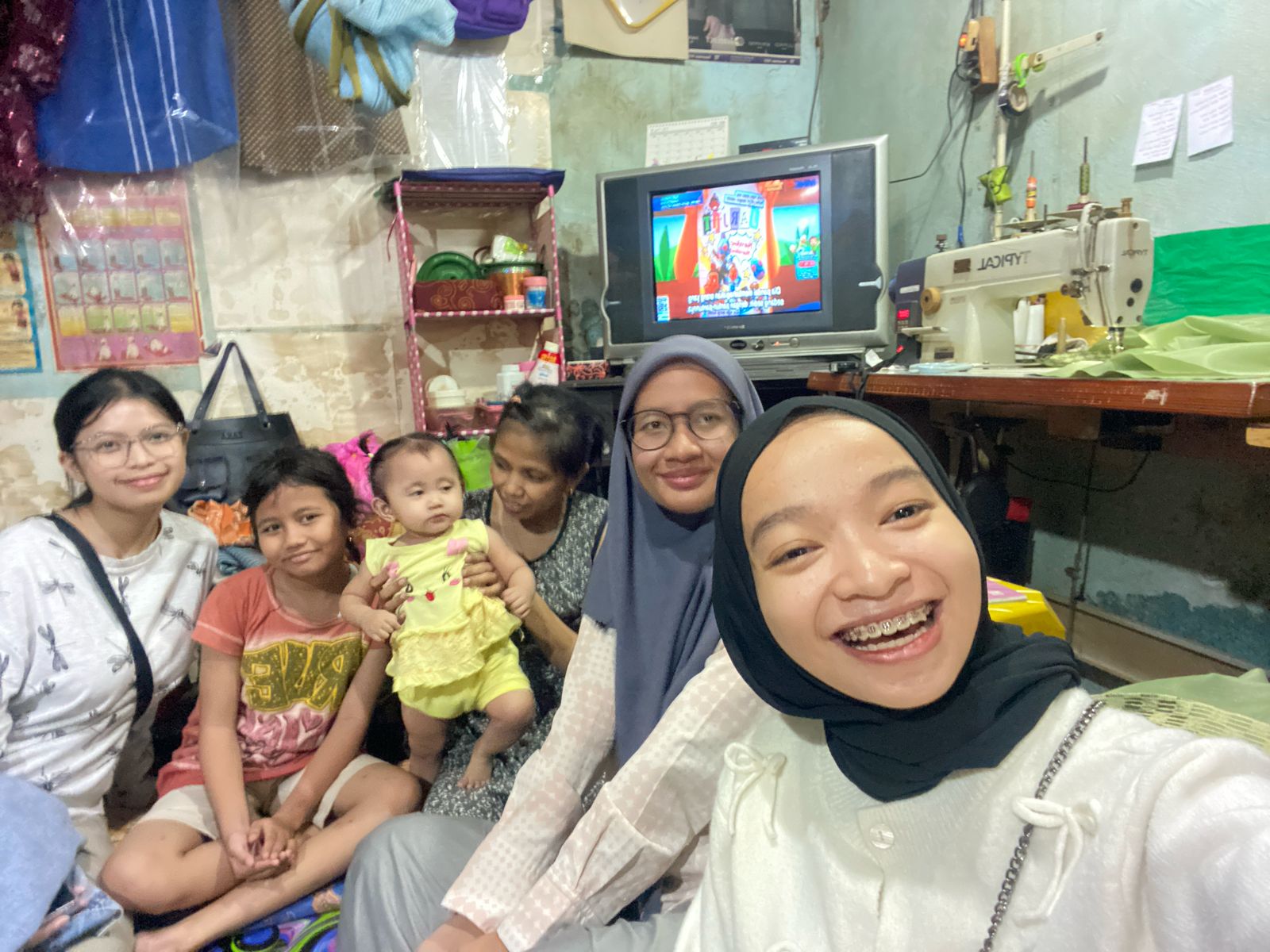 Kunjungan Ketujuh dengan adik Dinara